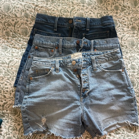 Jean short bundle! - Picture 2 of 5